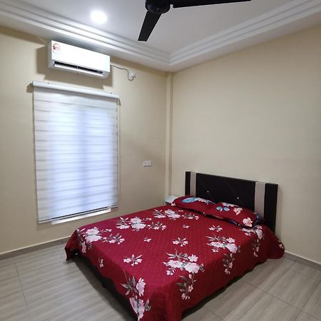 Villa Tok Wan Kuantan Luaran gambar